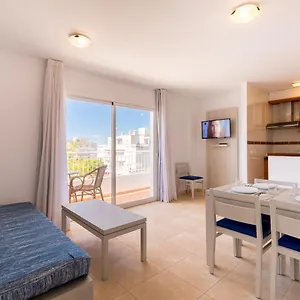 apartamentos-avenida-mc-apartamentos-ibiza.balearic-islands.net/