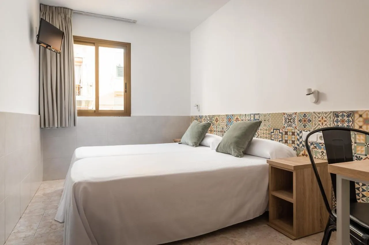 ** Guest house Hostal Baler Barcelona Spain