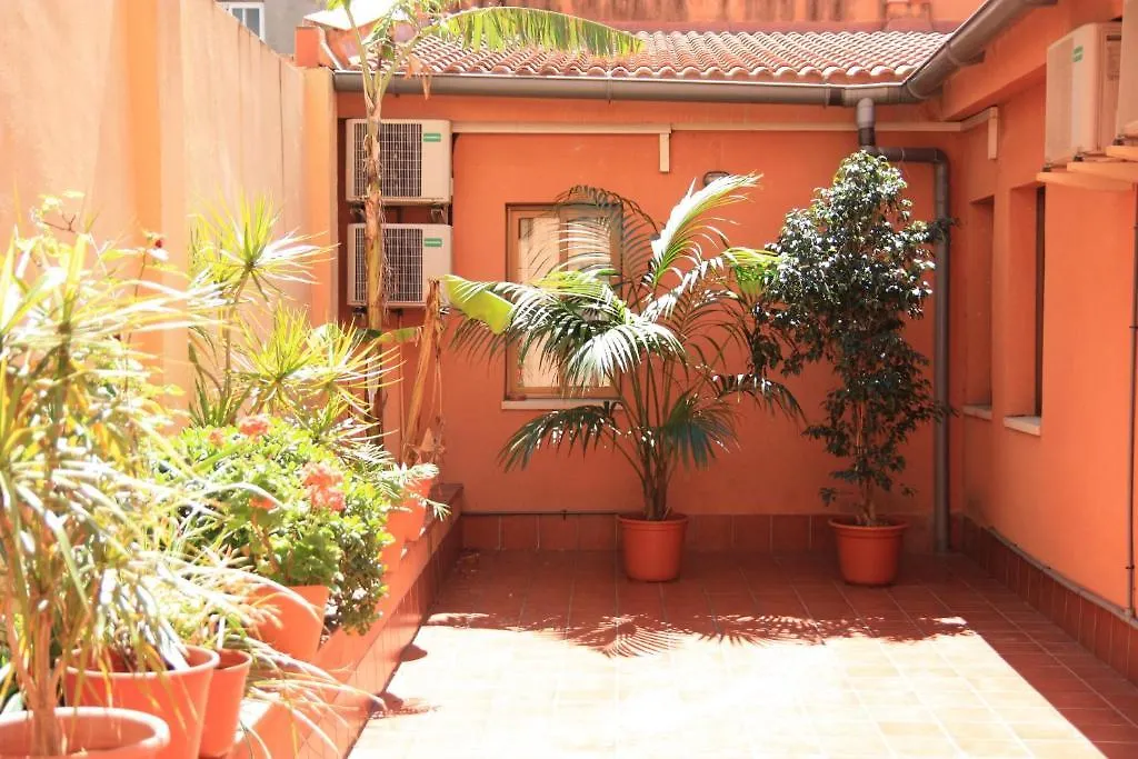 ** Guest house Hostal Baler Barcelona Spain